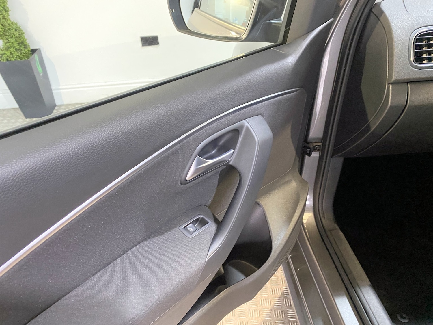 Used Volkswagen Polo 2017 for sale - 77595312: Photo 56