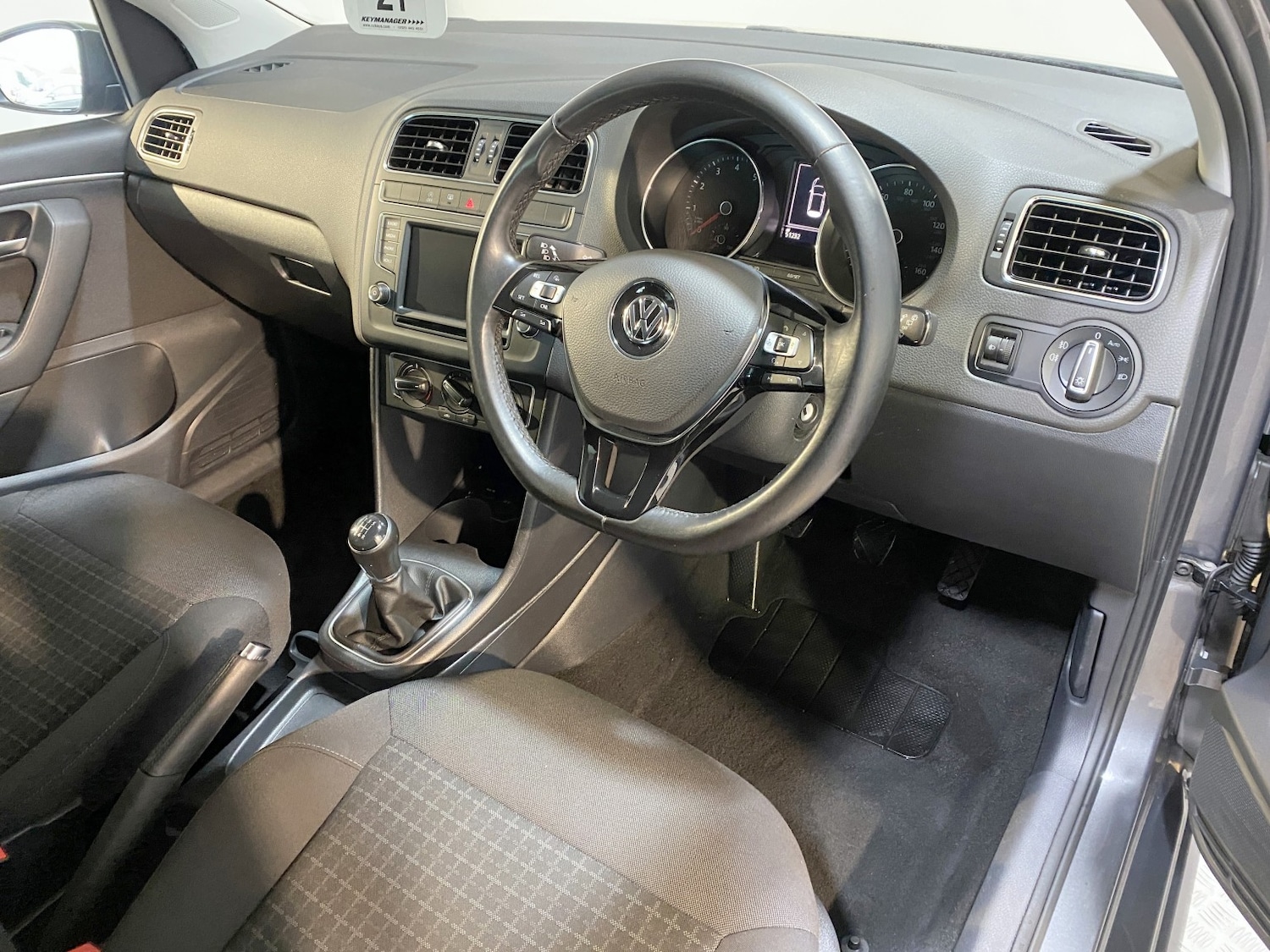 Used Volkswagen Polo 2017 for sale - 77595312: Photo 9