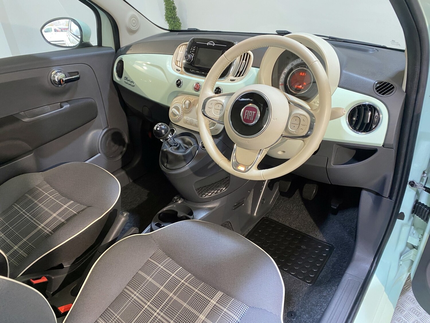 Used Fiat 500 2016 for sale - 77632451: Photo 9