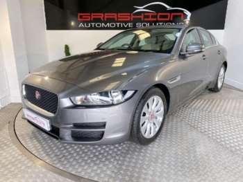 Used Jaguar XE 2017 for sale - 75053621: Photo