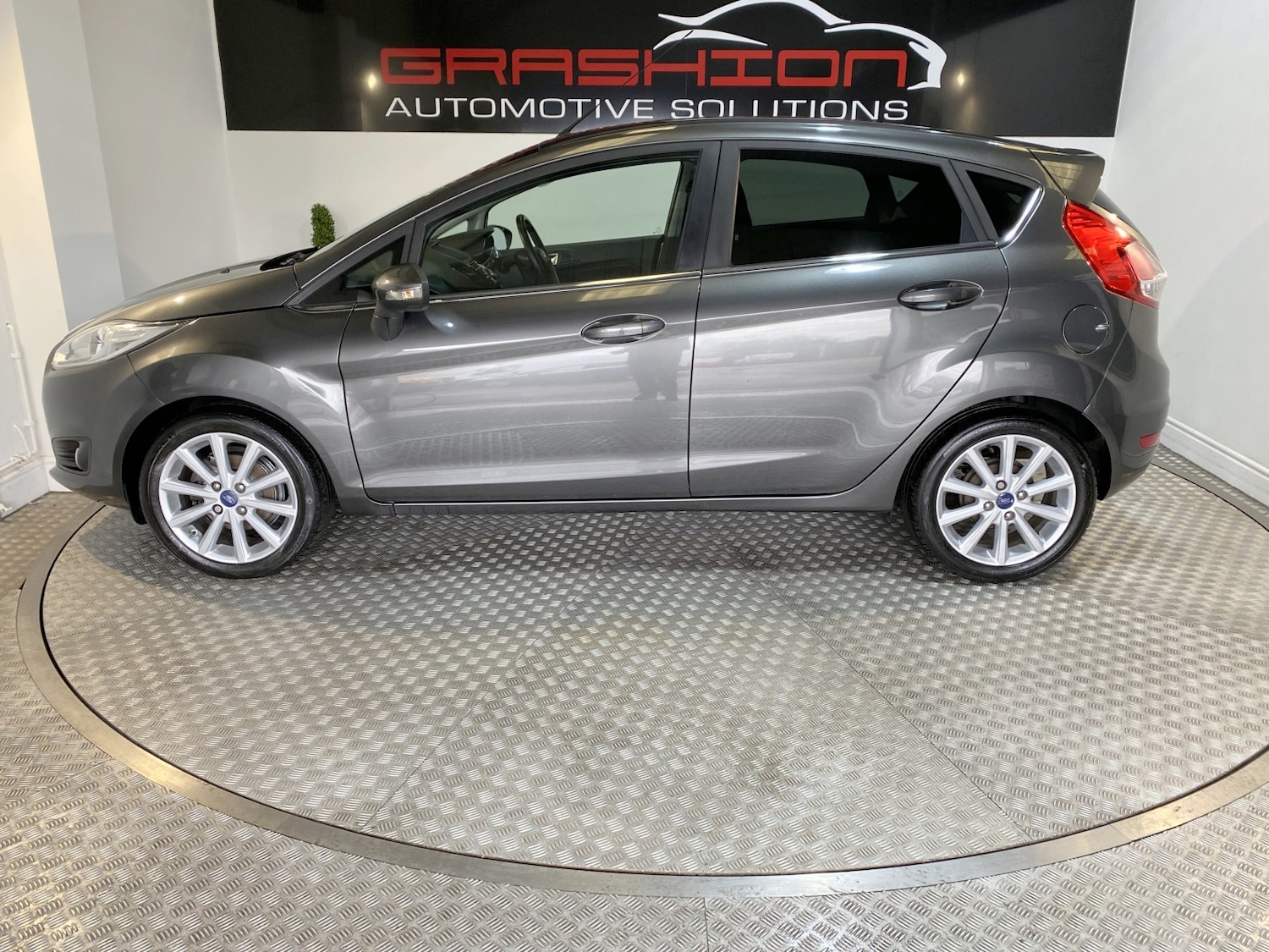 Used Ford Fiesta 2015 for sale - 77595306: Photo 21