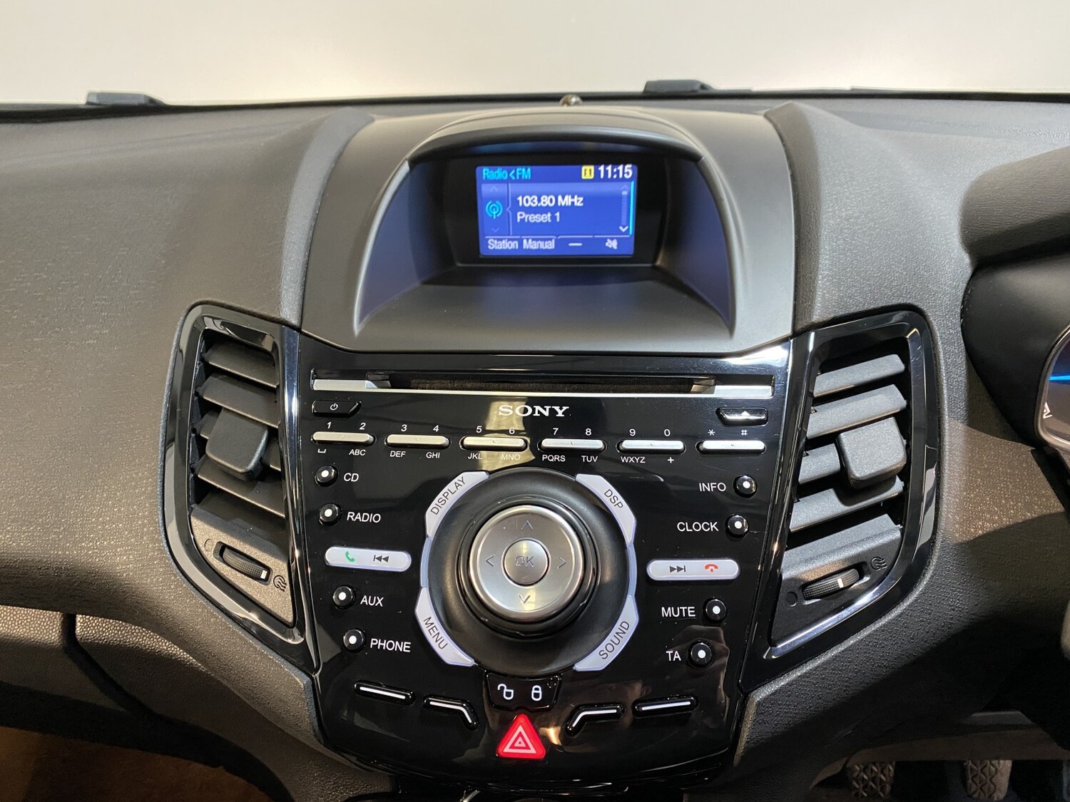 Used Ford Fiesta 2015 for sale - 77595306: Photo 33