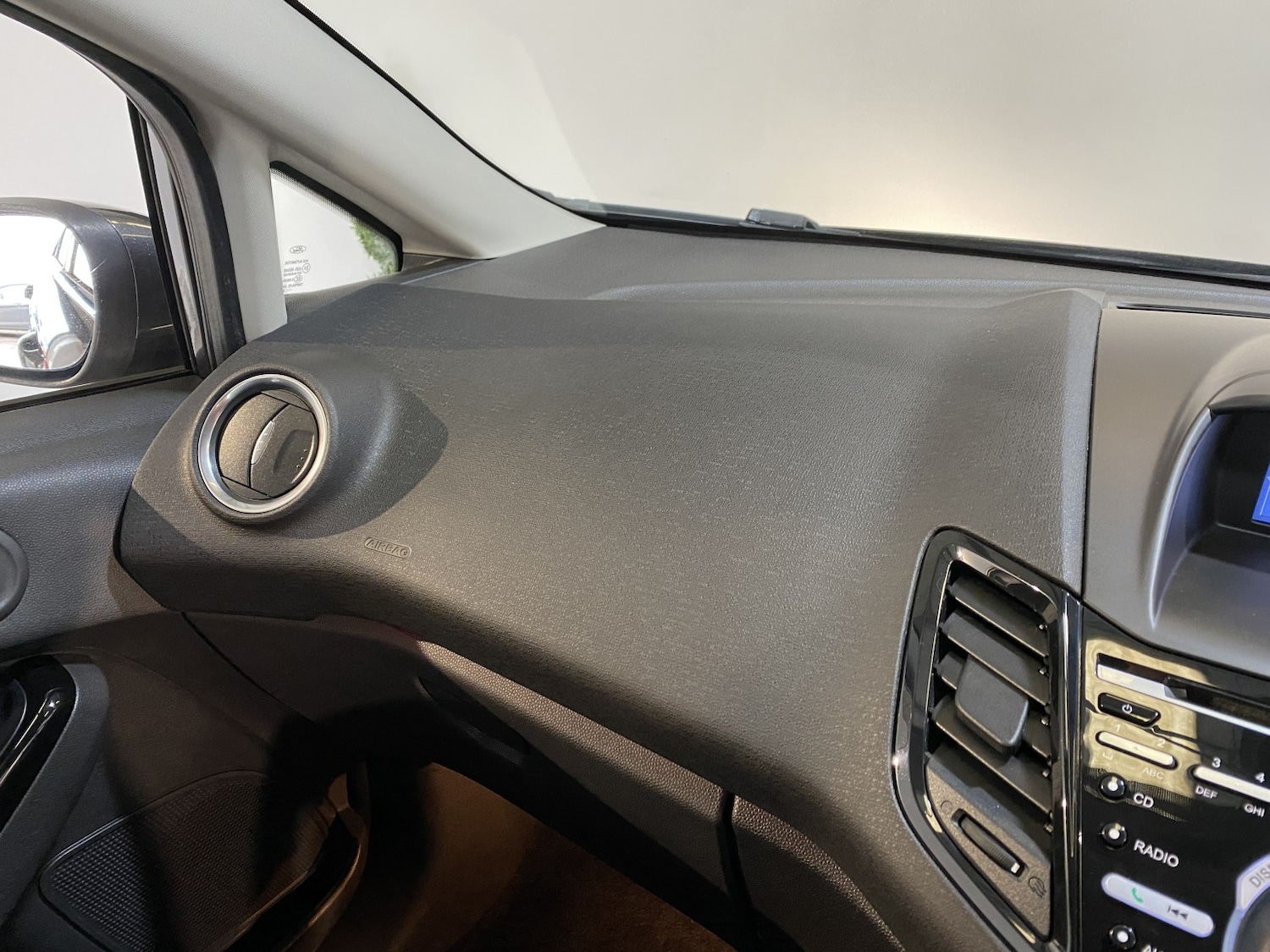 Used Ford Fiesta 2015 for sale - 77595306: Photo 39