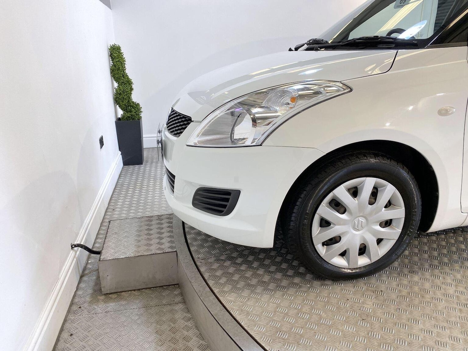Used Suzuki Swift 2013 for sale - 76198307: Photo 30