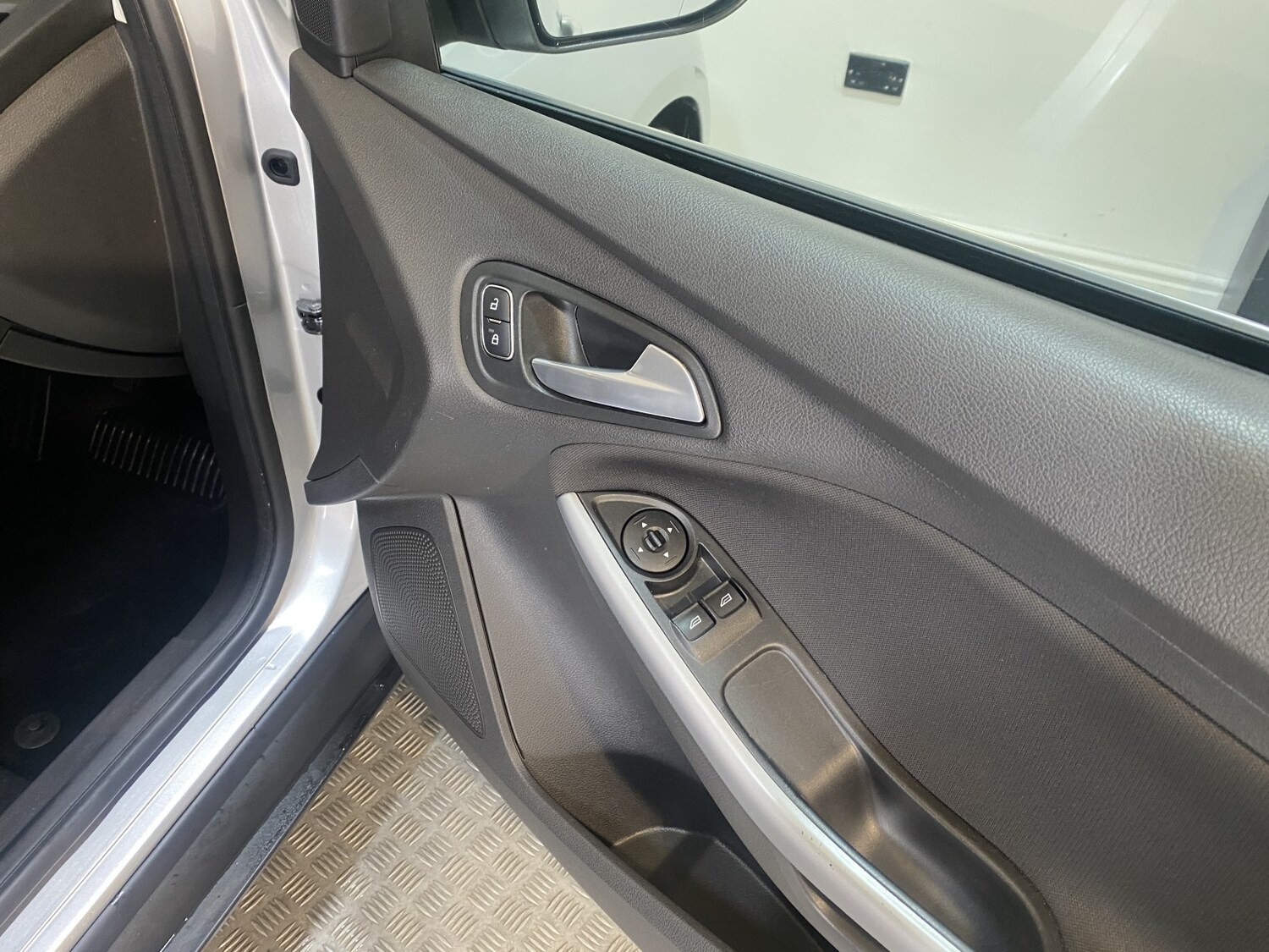 Used Ford Focus 2017 for sale - 77681686: Photo 43