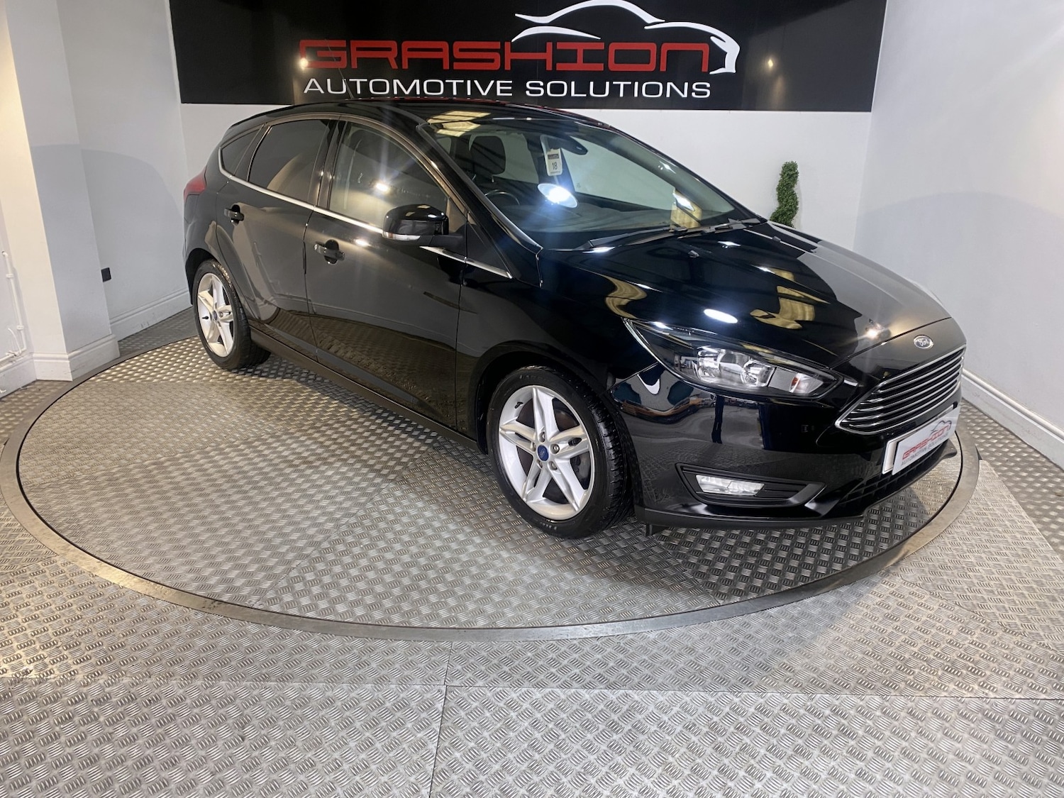 Used Ford Focus 2016 for sale - 77649587: Photo 2