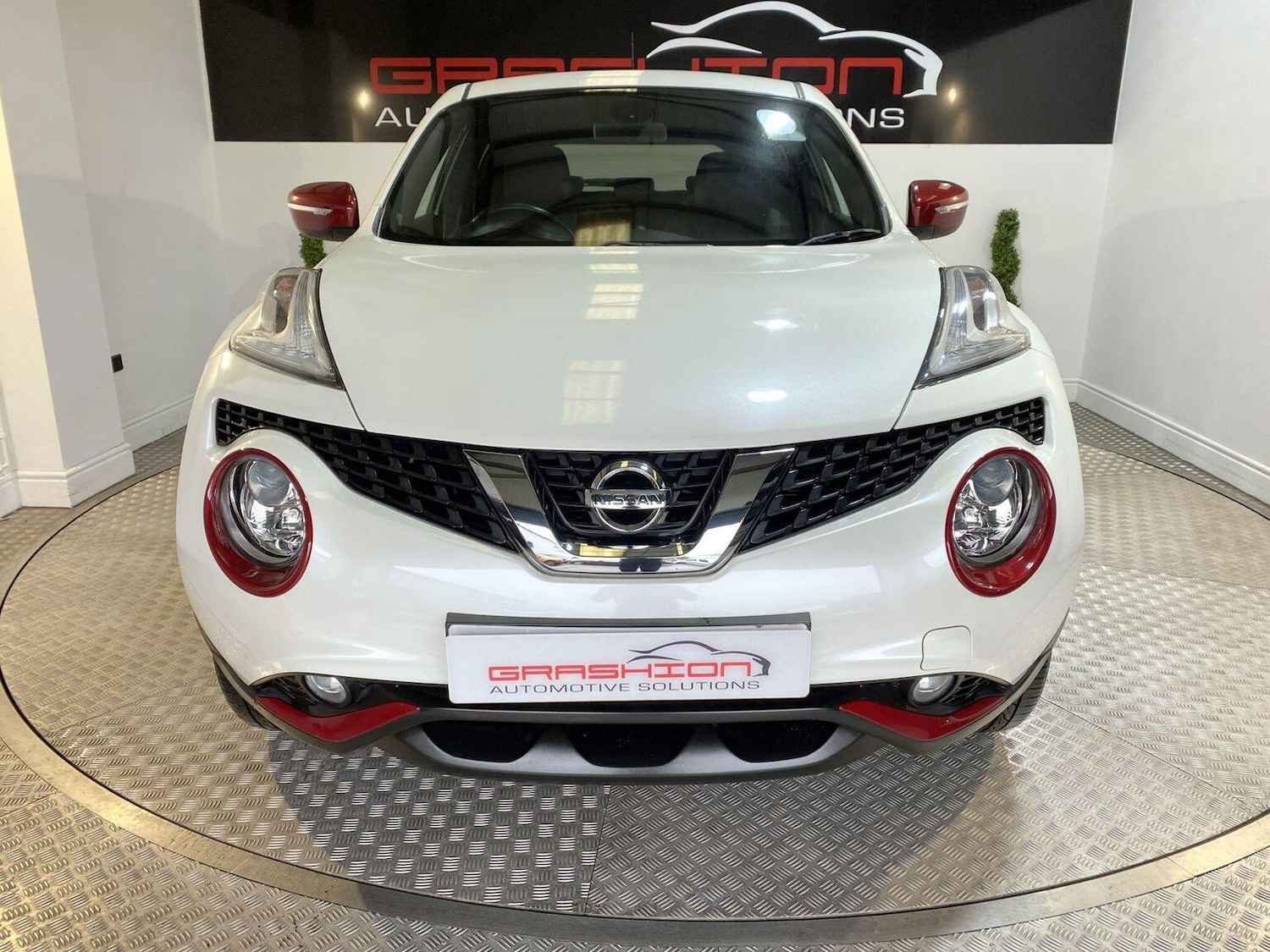 Used Nissan Juke 2017 for sale - 77445558: Photo 2