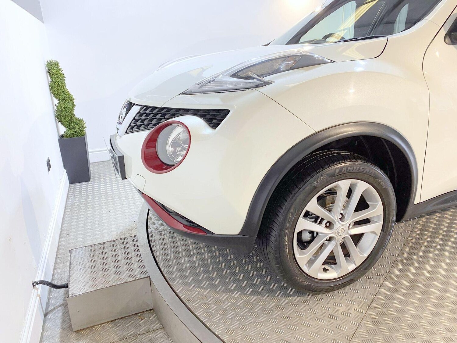 Used Nissan Juke 2017 for sale - 77445558: Photo 33