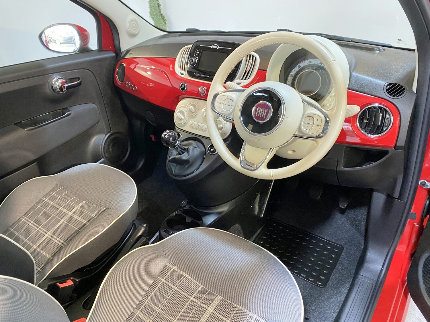Used Fiat 500 2018 for sale - 77590121: Photo 9