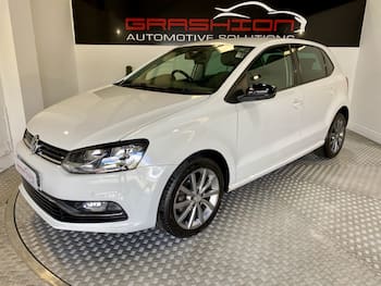 Used Volkswagen Polo 2015 for sale - 79746482: Photo