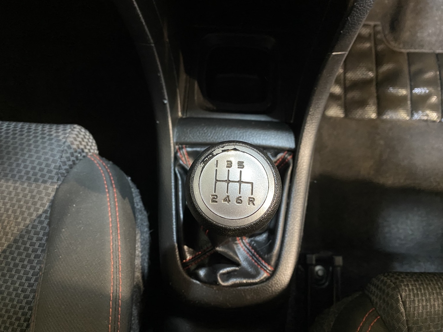 Used Suzuki Swift 2015 for sale - 78201931: Photo 24