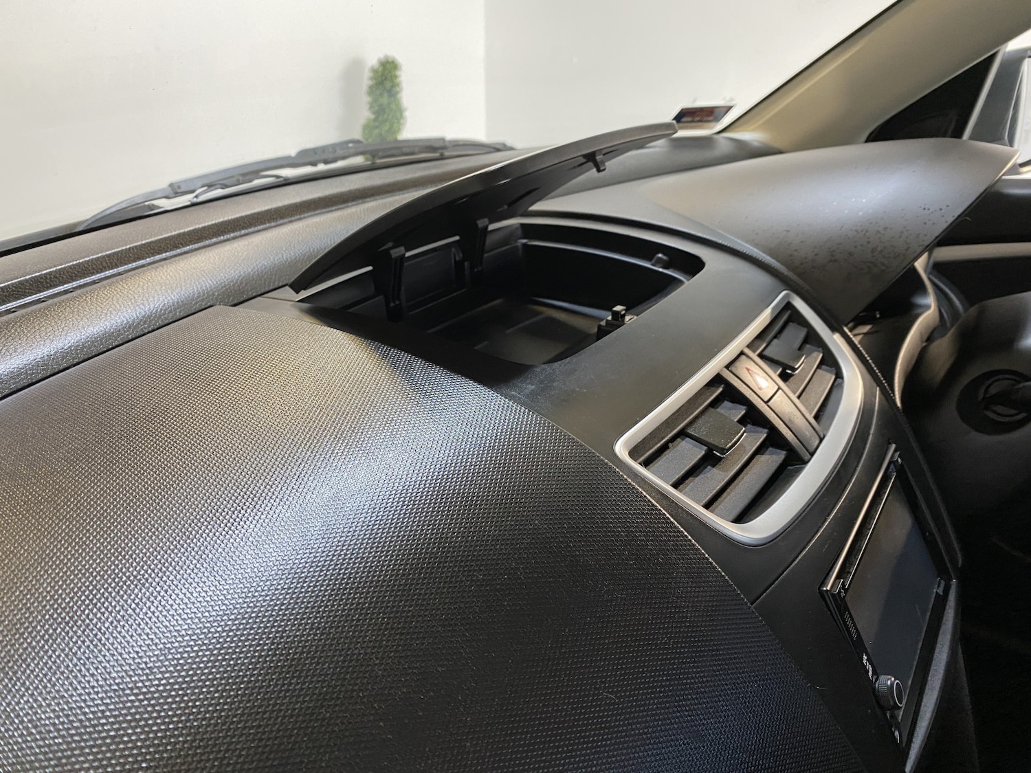 Used Suzuki Swift 2015 for sale - 78201931: Photo 28