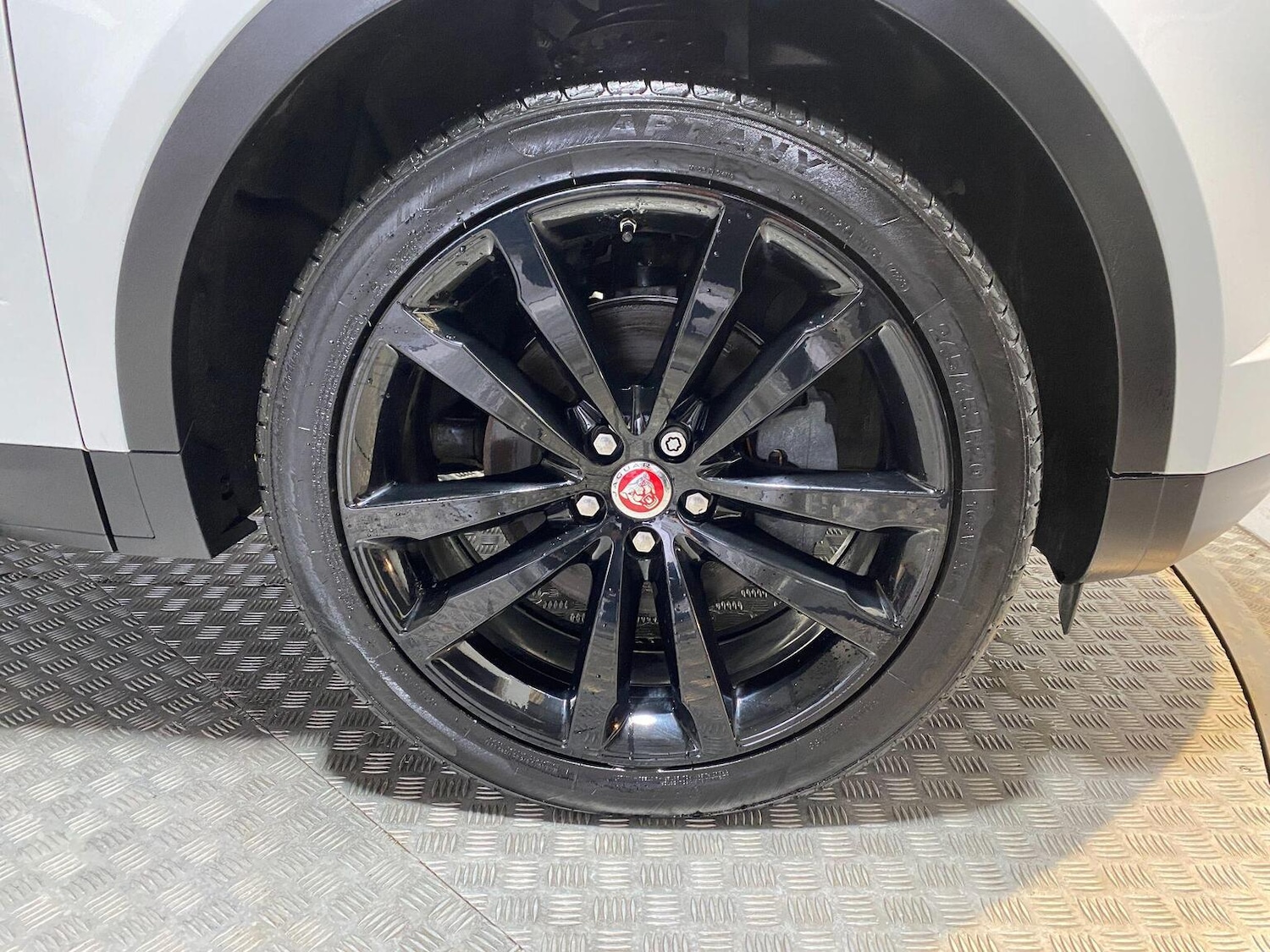 Used Jaguar E-Pace 2018 for sale - 77453213: Photo 14