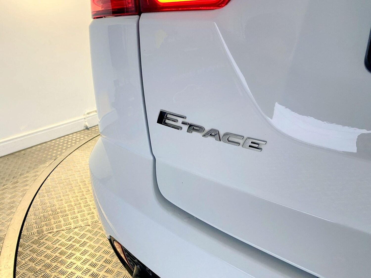 Used Jaguar E-Pace 2018 for sale - 77453213: Photo 26