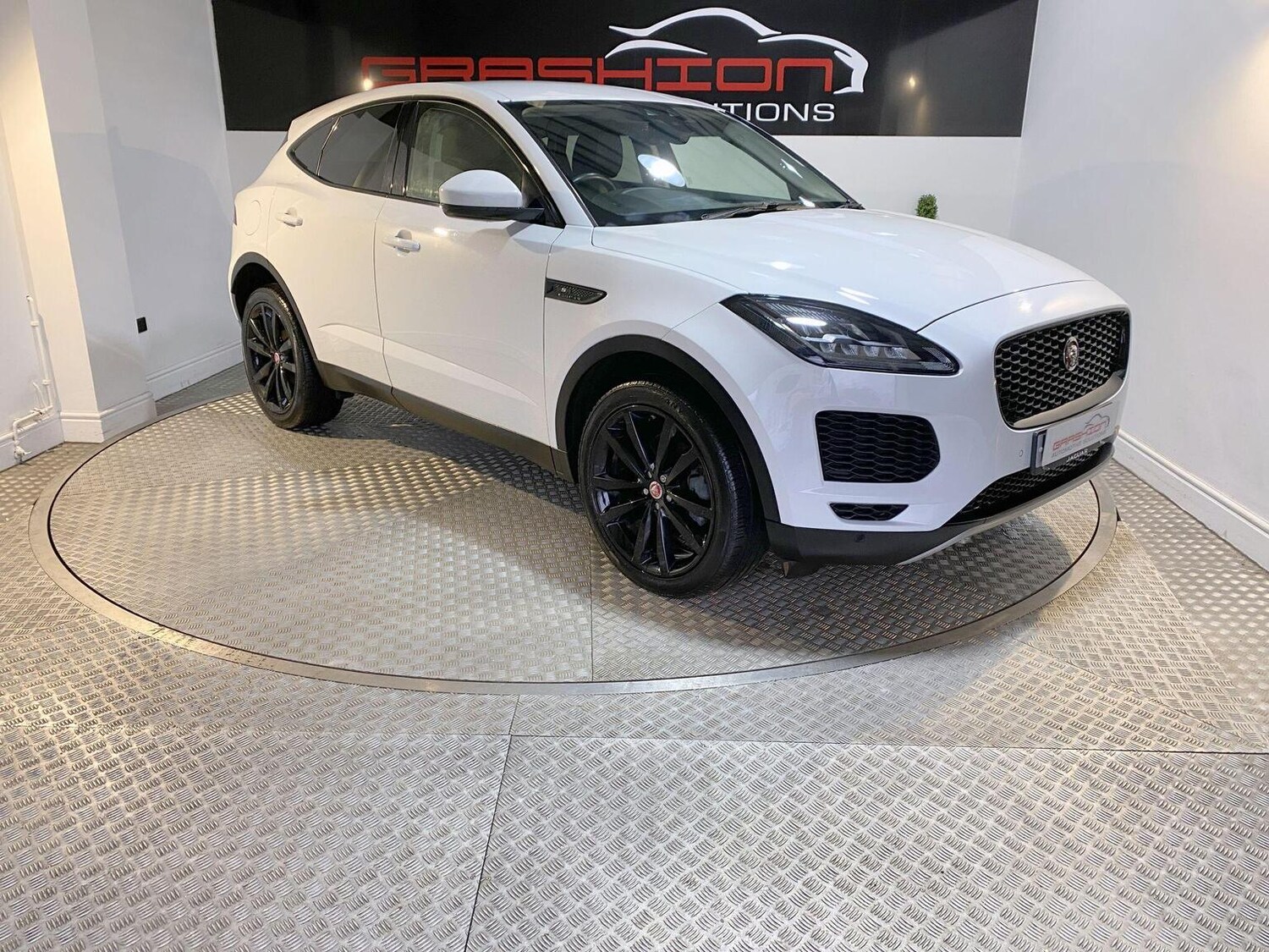 Used Jaguar E-Pace 2018 for sale - 77453213: Photo 27