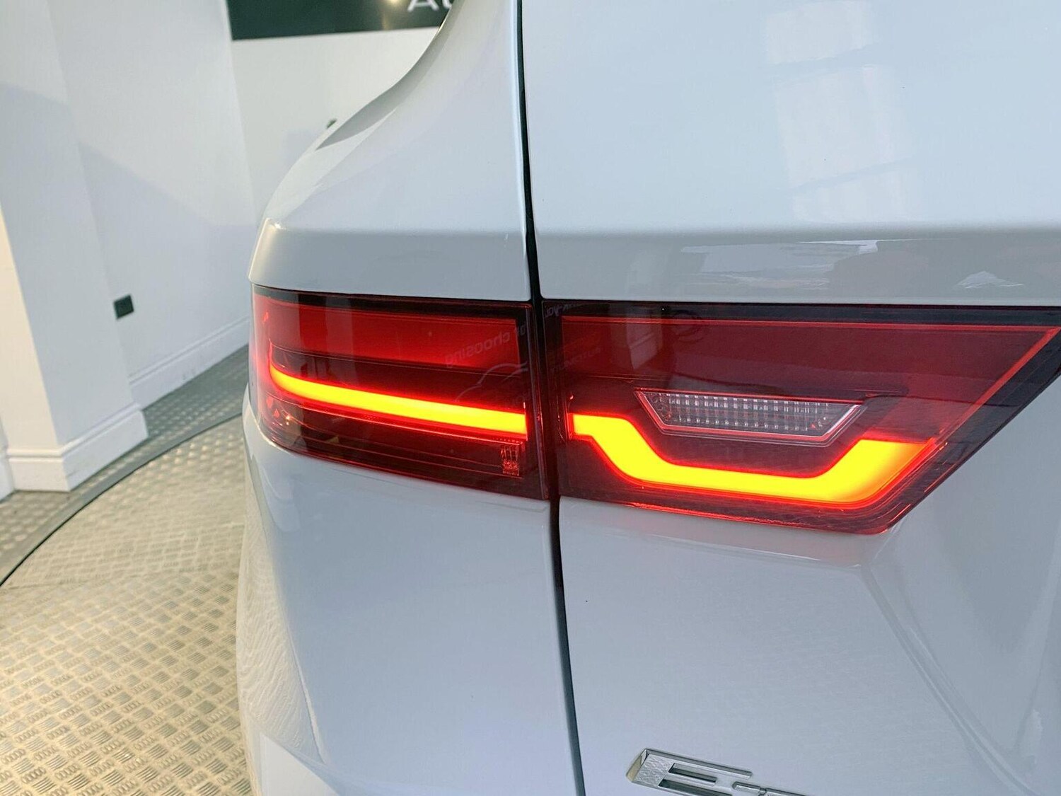 Used Jaguar E-Pace 2018 for sale - 77453213: Photo 32