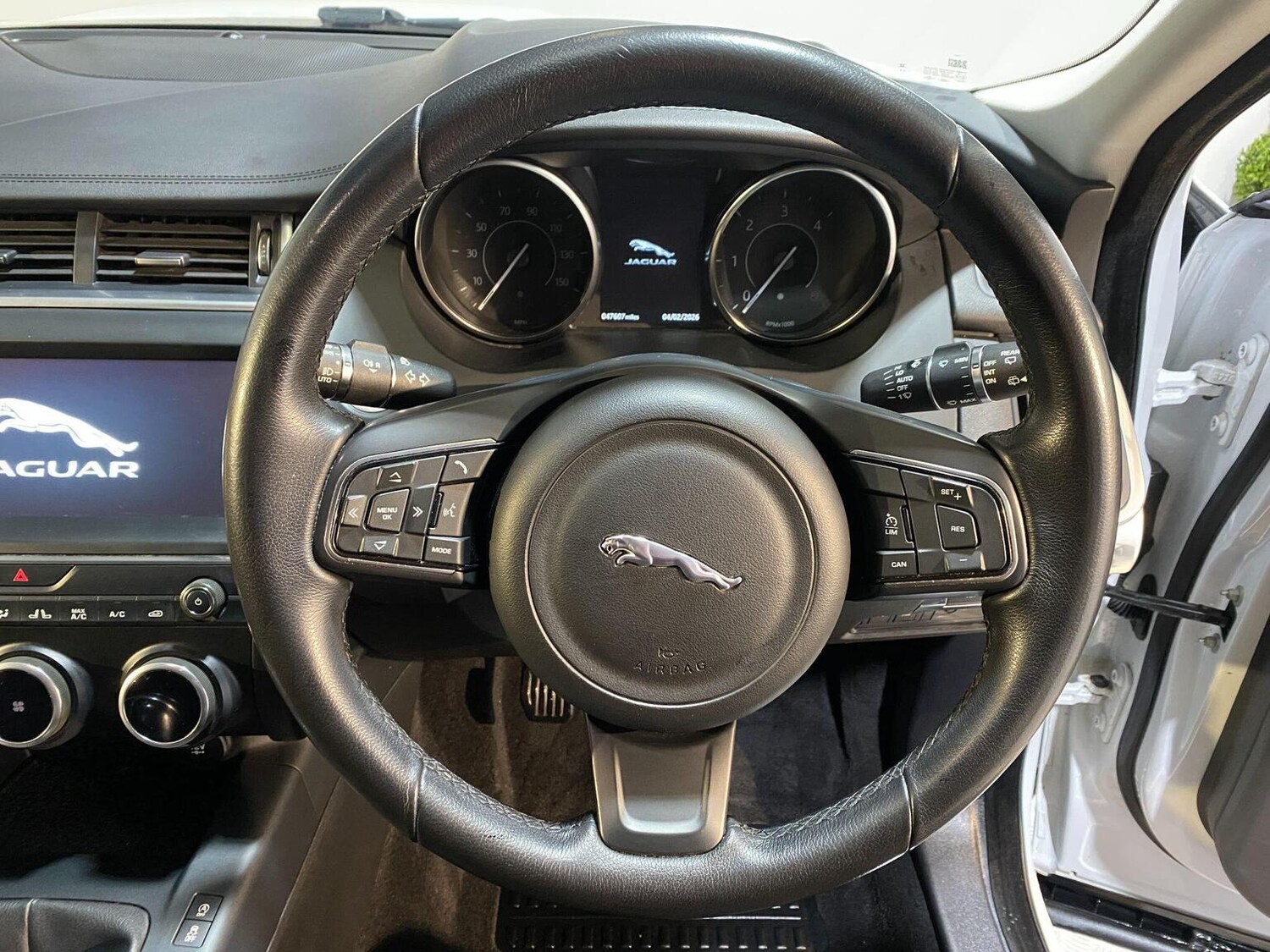 Used Jaguar E-Pace 2018 for sale - 77453213: Photo 36