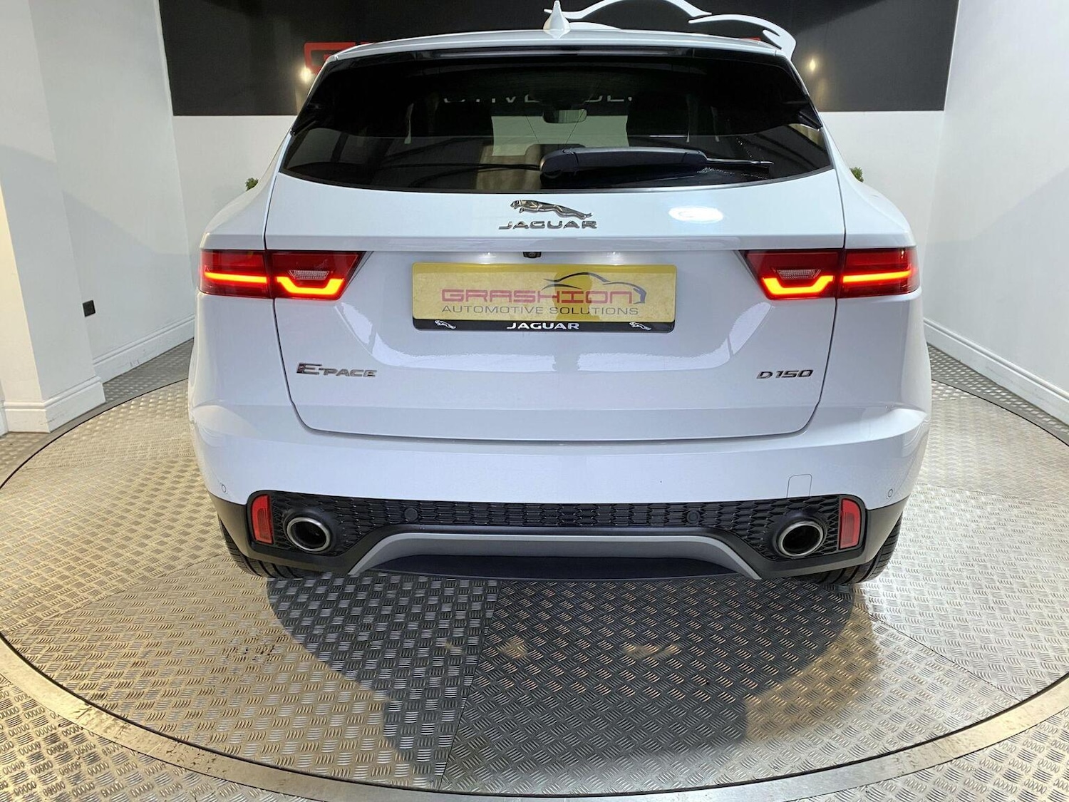 Used Jaguar E-Pace 2018 for sale - 77453213: Photo 6