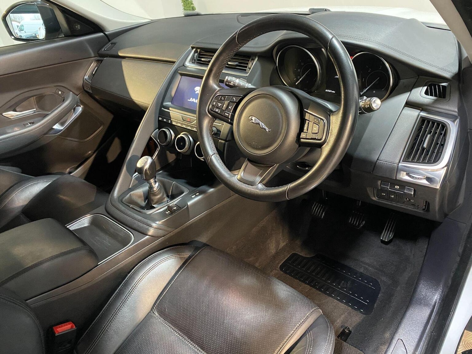 Used Jaguar E-Pace 2018 for sale - 77453213: Photo 9