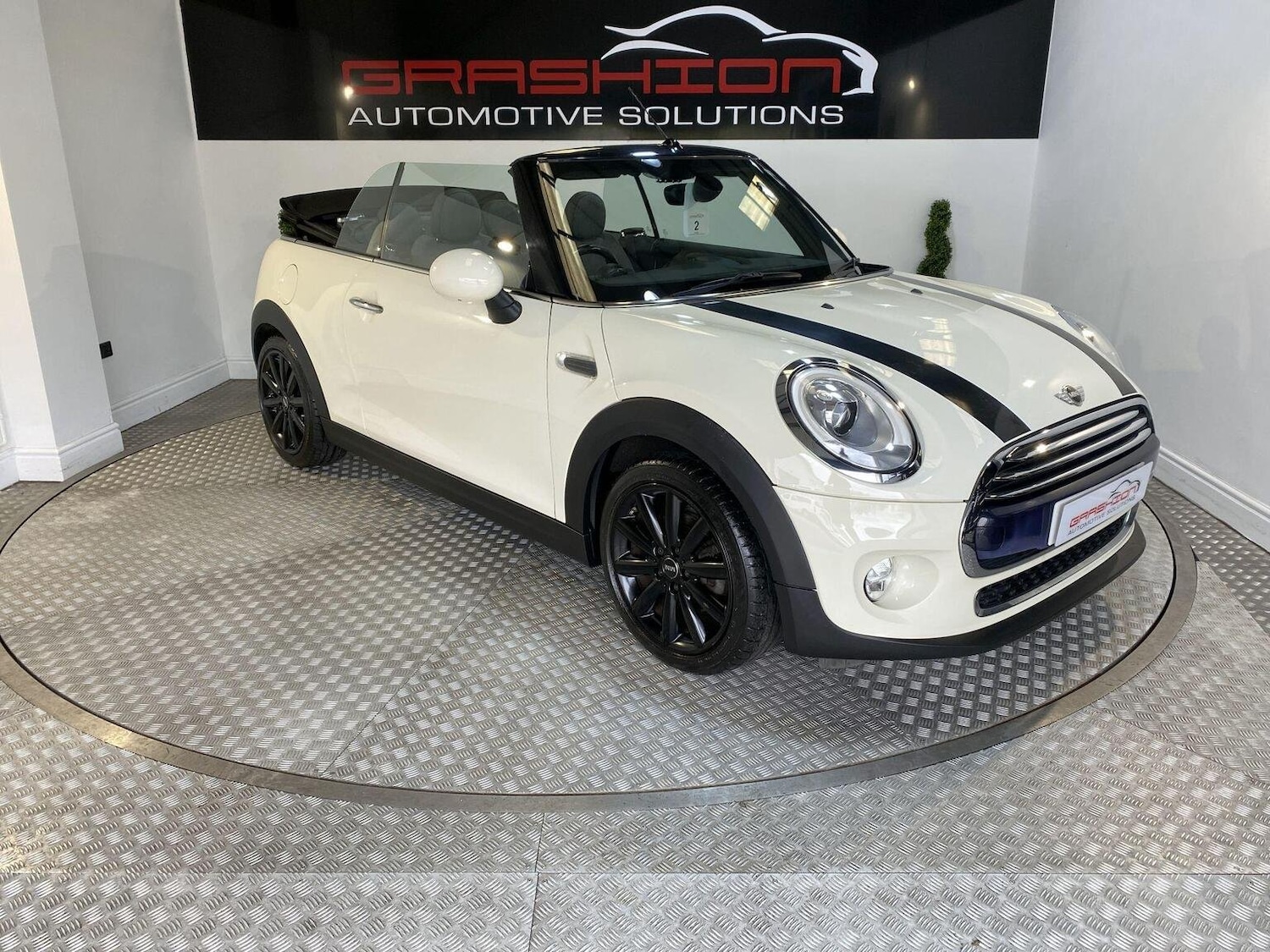 Used MINI Convertible 2016 for sale - 77445564: Photo 29