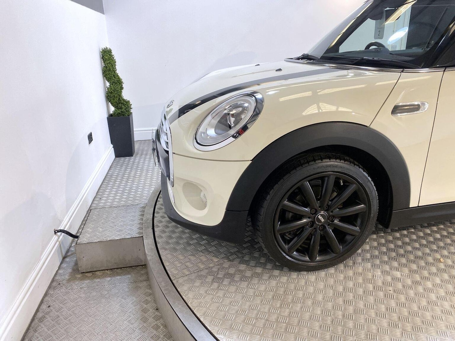 Used MINI Convertible 2016 for sale - 77445564: Photo 30