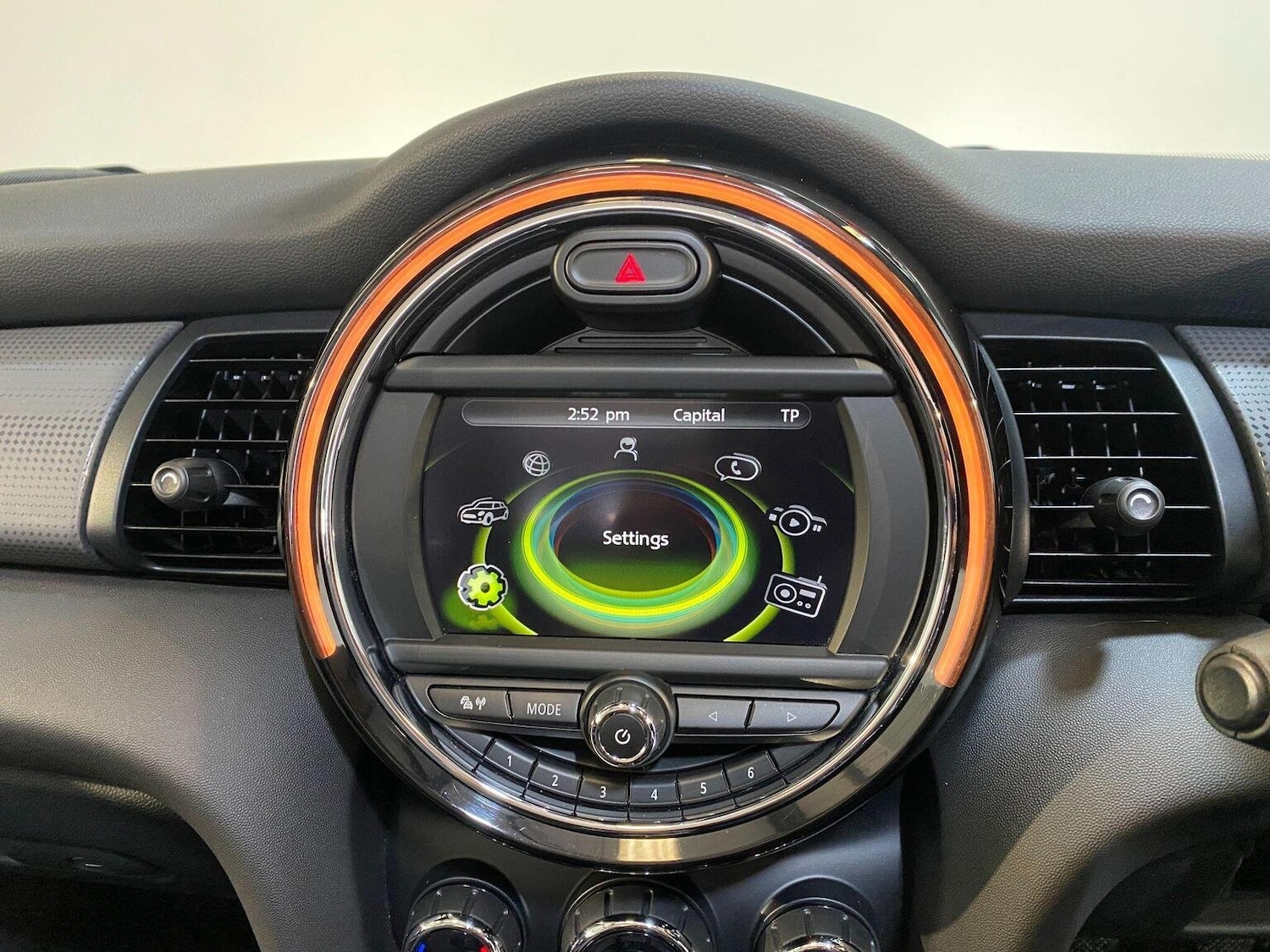 Used MINI Convertible 2016 for sale - 77445564: Photo 33