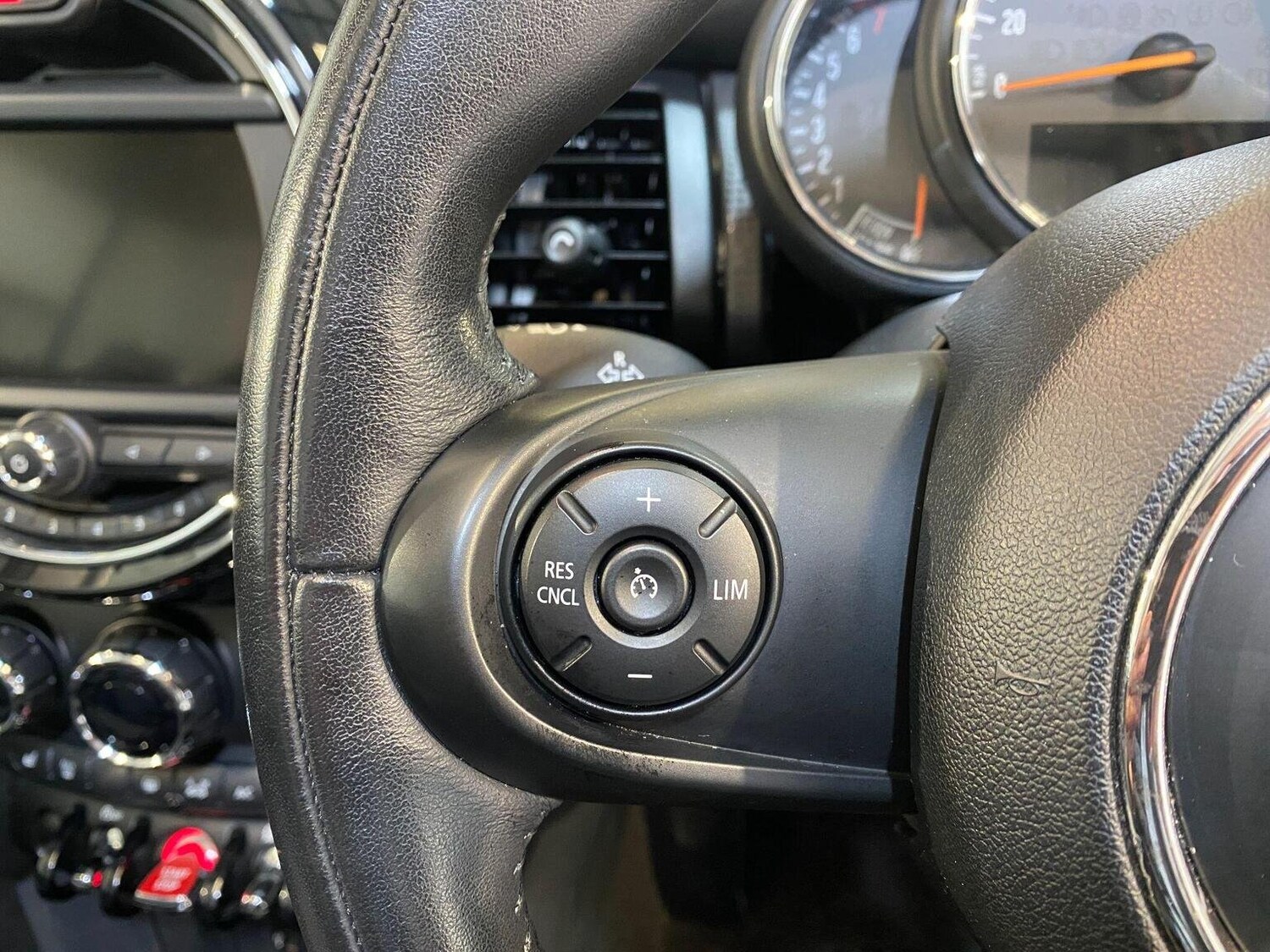 Used MINI Convertible 2016 for sale - 77445564: Photo 44