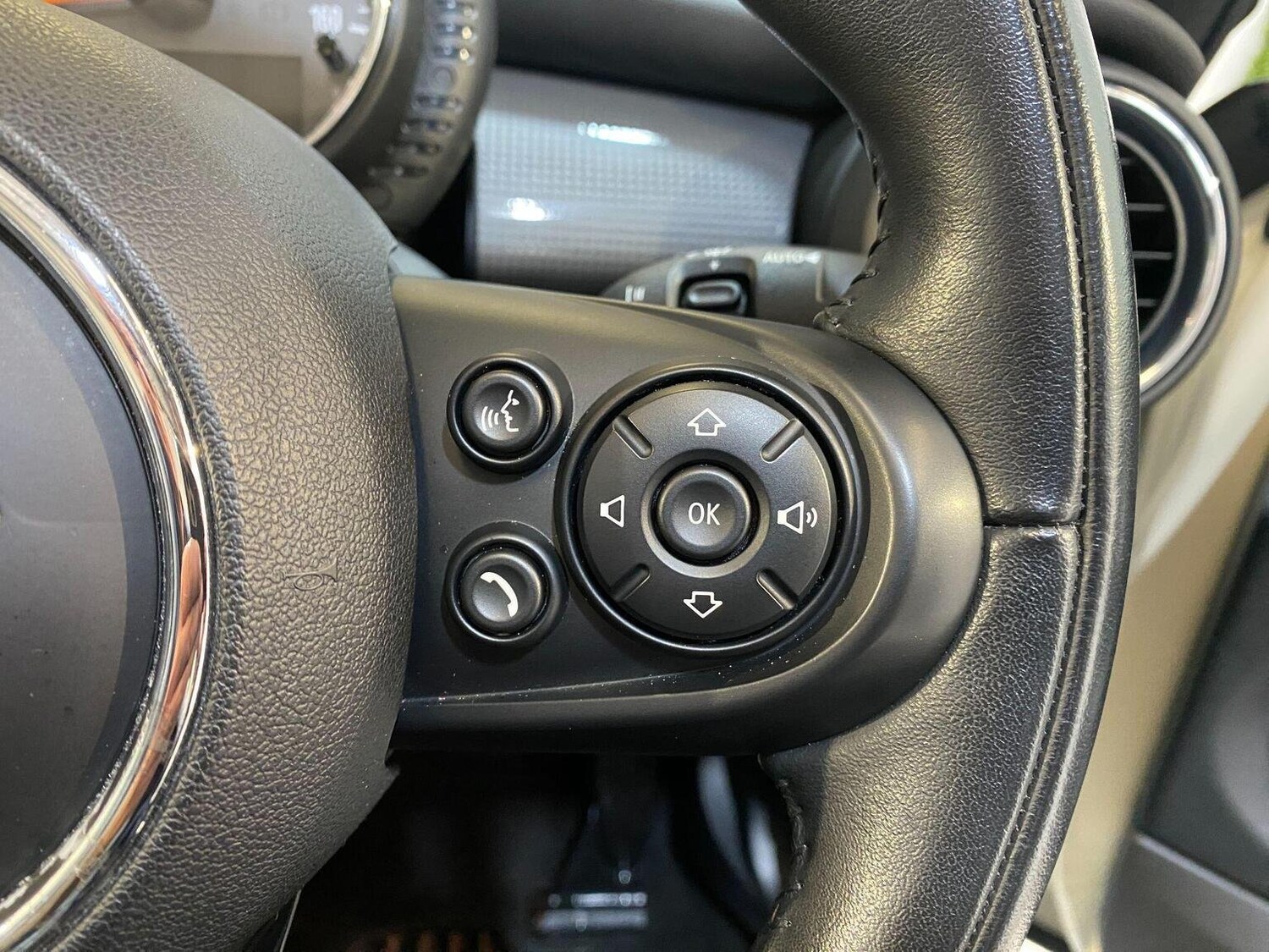 Used MINI Convertible 2016 for sale - 77445564: Photo 45