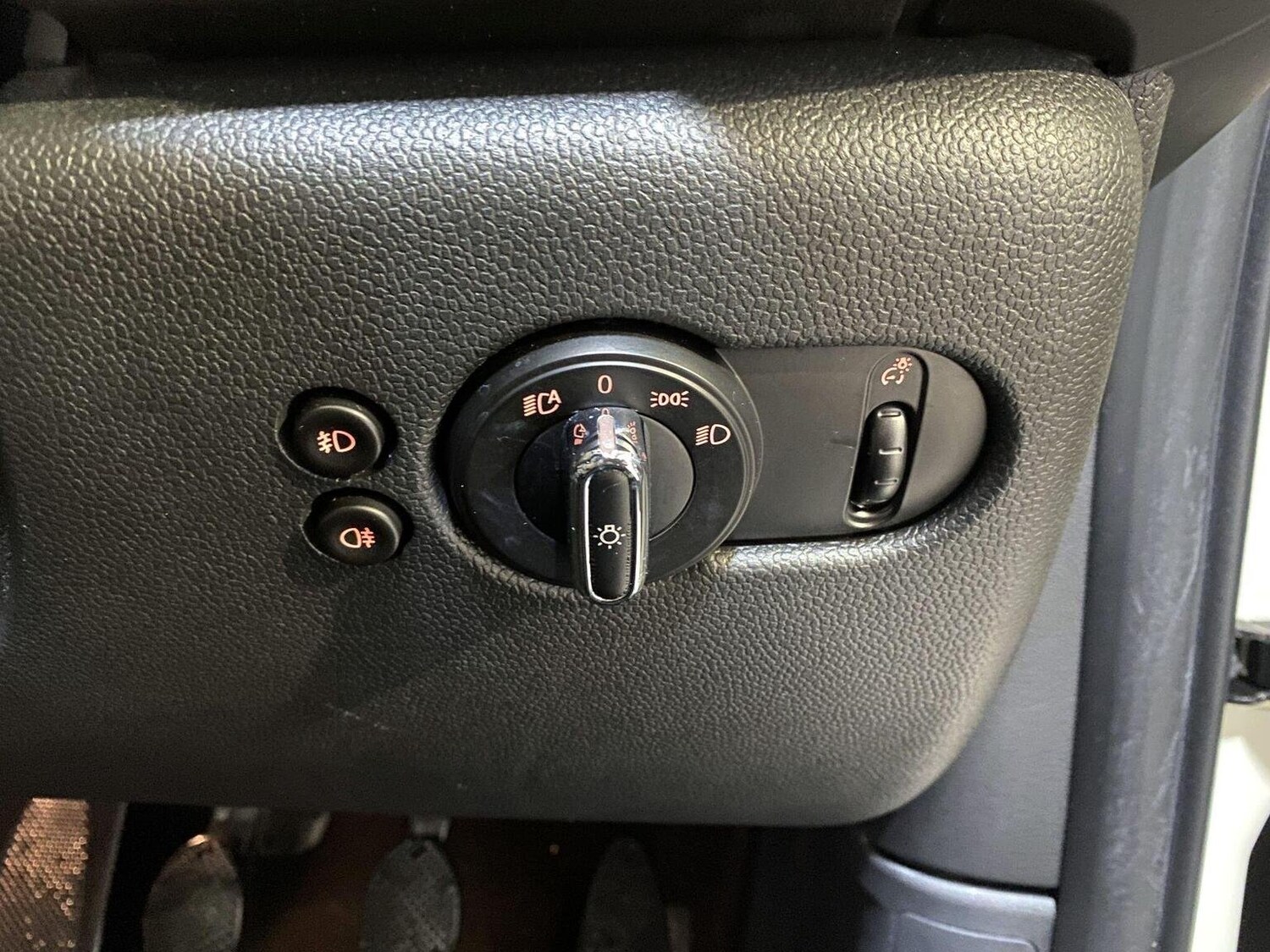 Used MINI Convertible 2016 for sale - 77445564: Photo 47