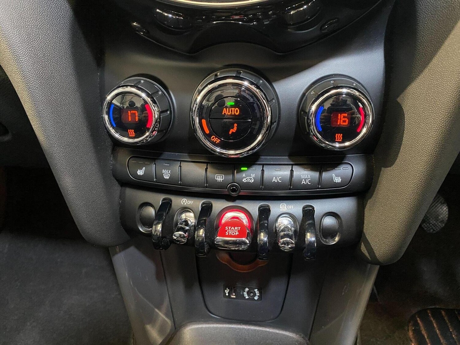 Used MINI Convertible 2016 for sale - 77445564: Photo 48