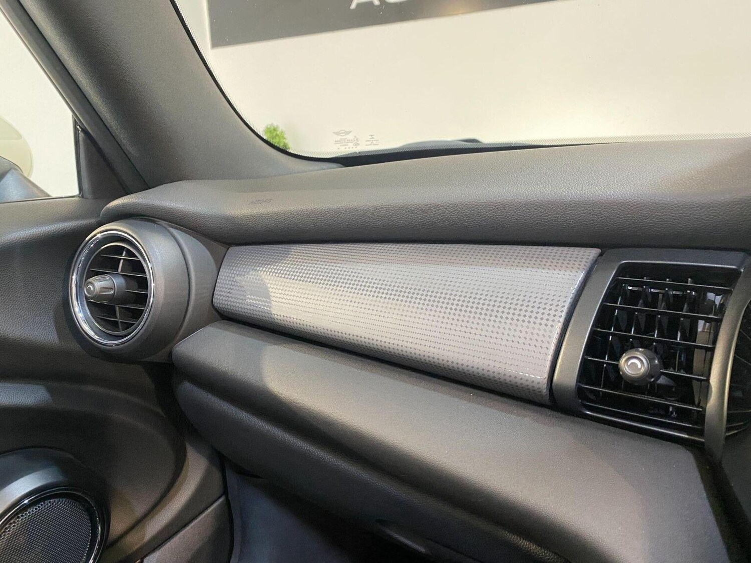 Used MINI Convertible 2016 for sale - 77445564: Photo 54