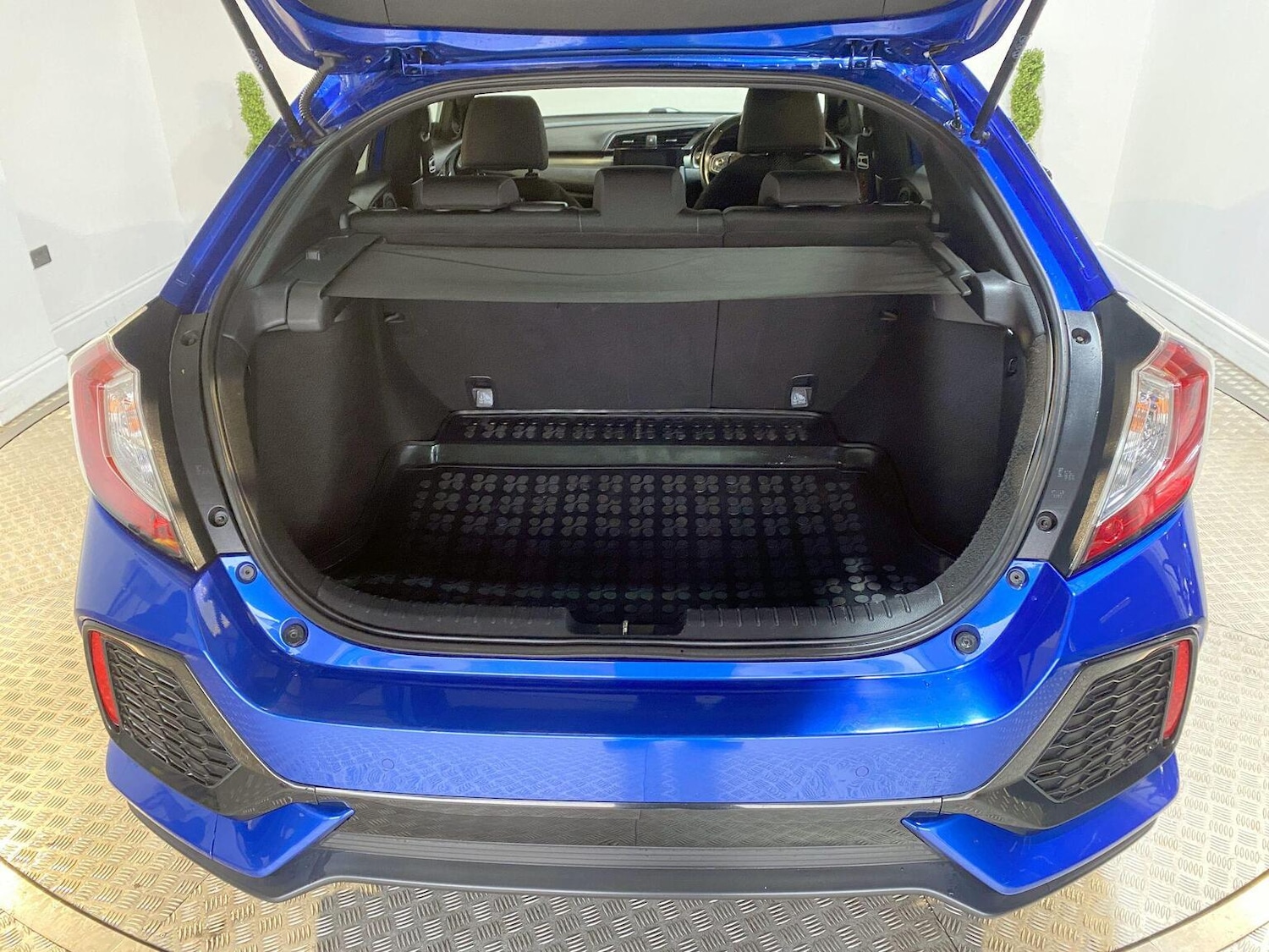 Used Honda Civic 2018 for sale - 77445565: Photo 18