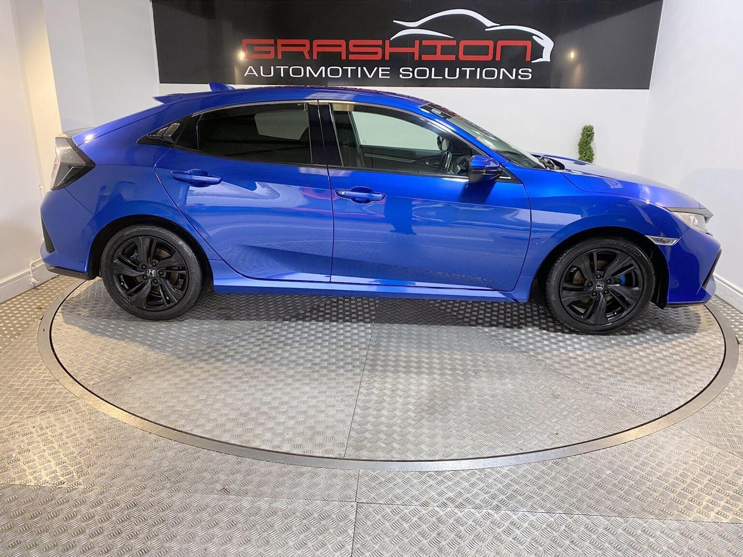 Used Honda Civic 2018 for sale - 77445565: Photo 20