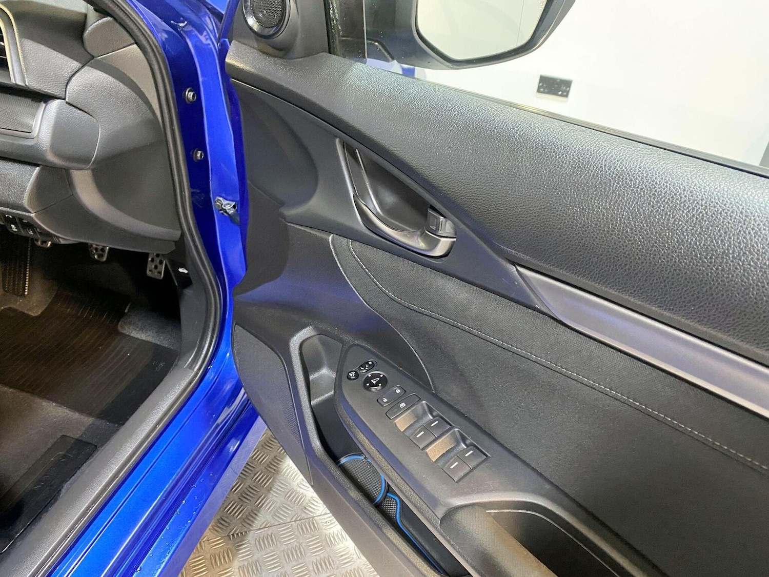 Used Honda Civic 2018 for sale - 77445565: Photo 48