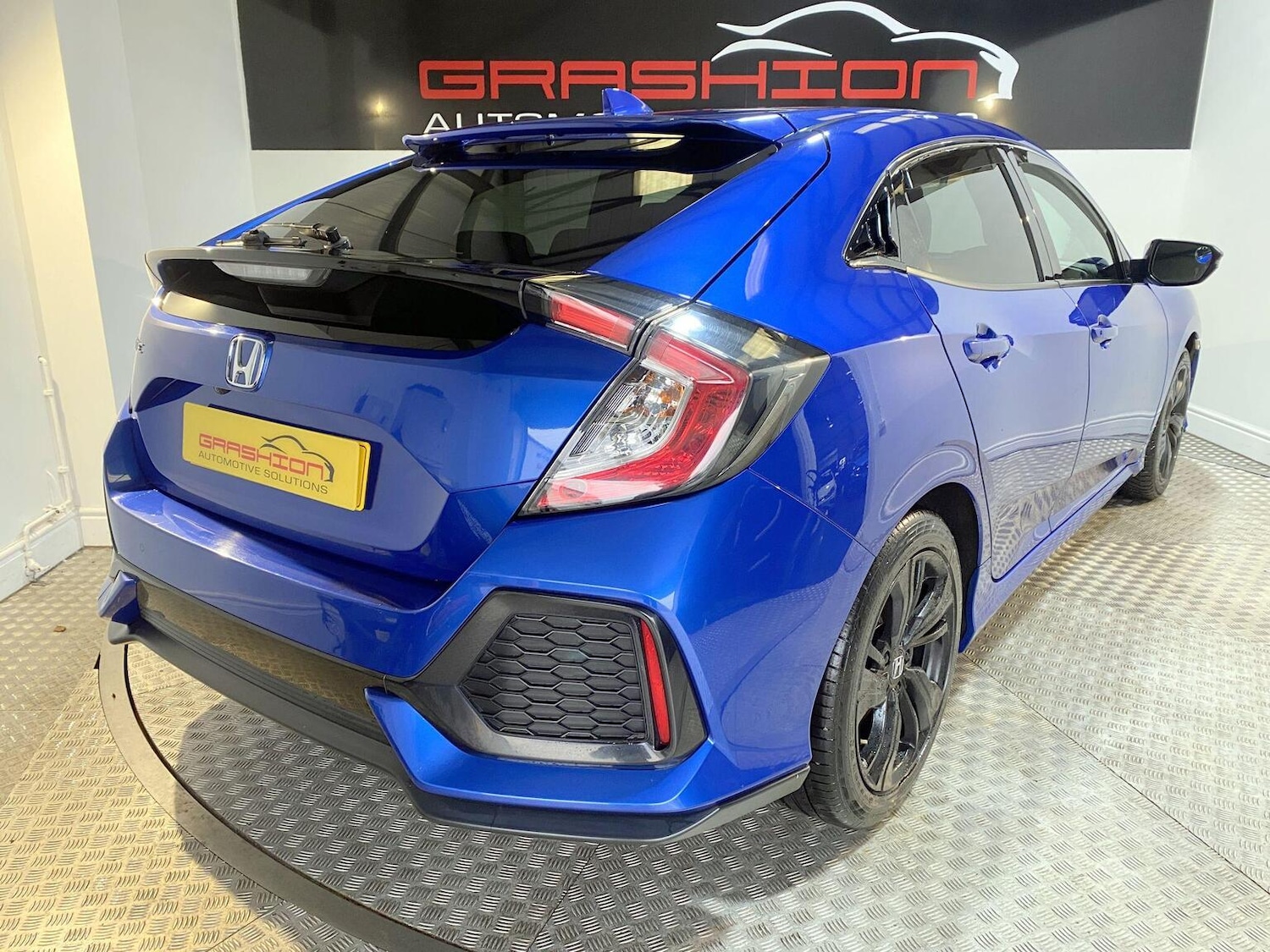 Used Honda Civic 2018 for sale - 77445565: Photo 5