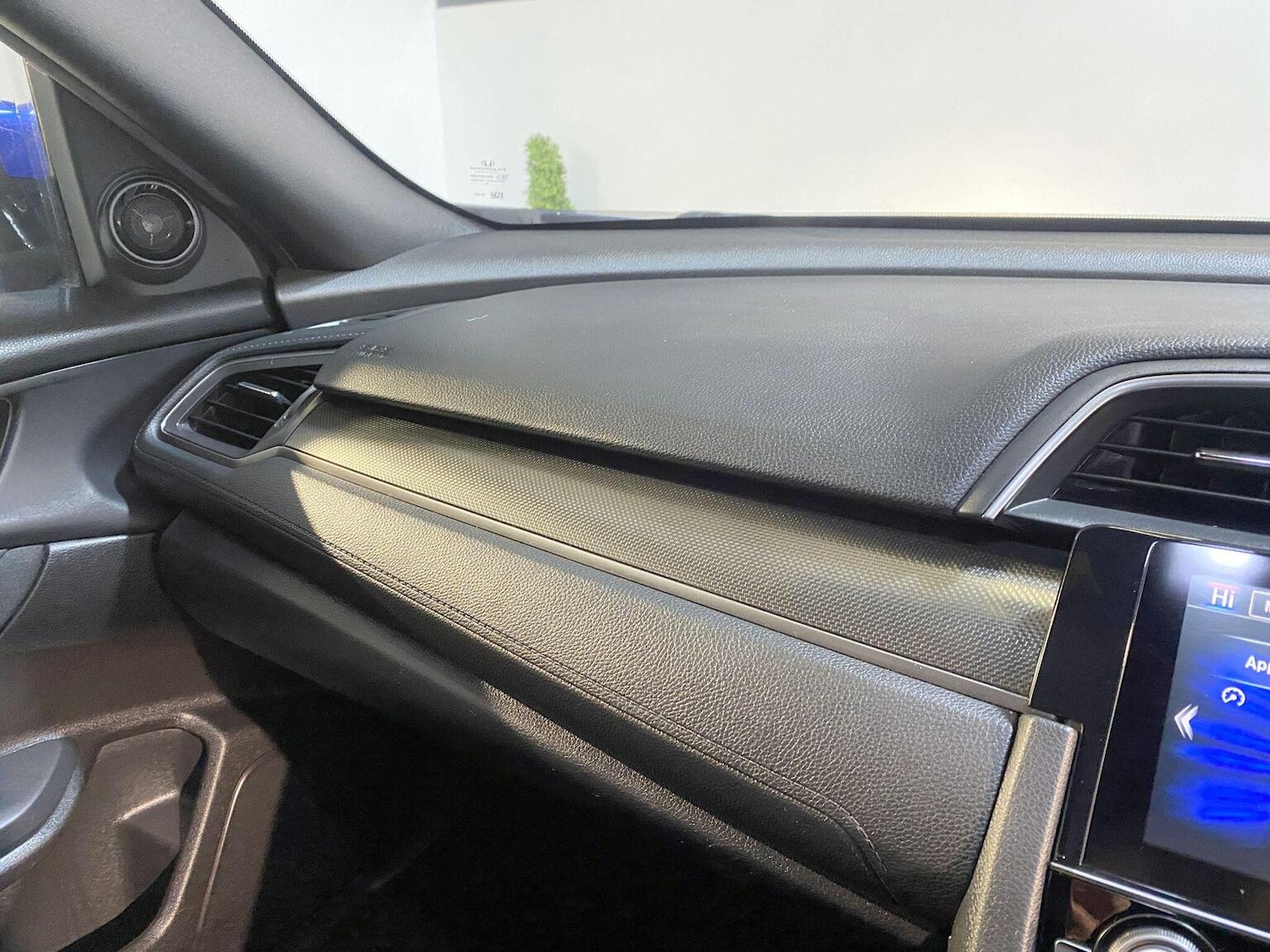 Used Honda Civic 2018 for sale - 77445565: Photo 57