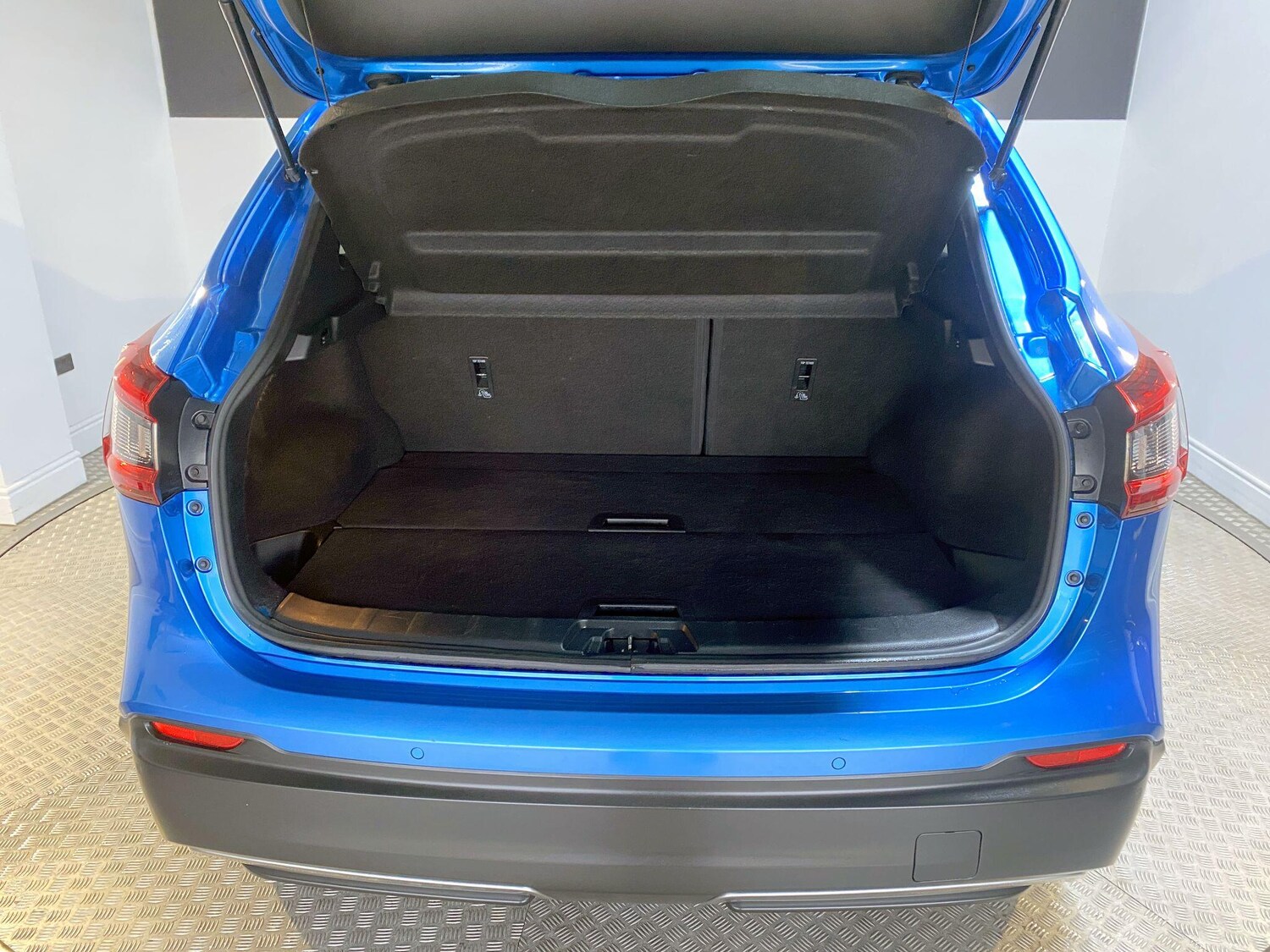 Used Nissan Qashqai 2018 for sale - 77548205: Photo 18