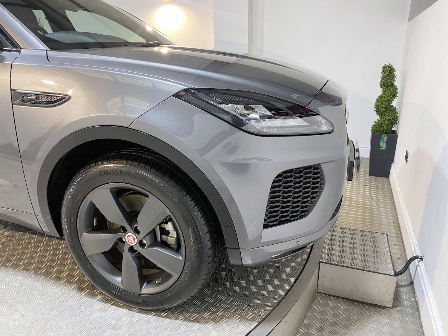 Used Jaguar E-Pace 2020 for sale - 77774773: Photo 23