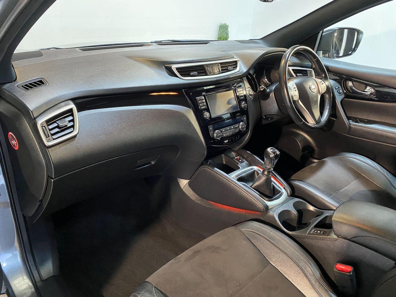 Used Nissan Qashqai 2017 for sale - 77445559: Photo 12