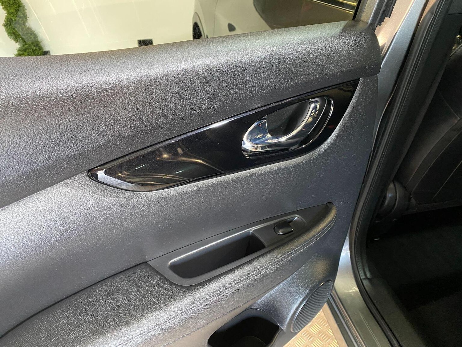 Used Nissan Qashqai 2017 for sale - 77445559: Photo 56