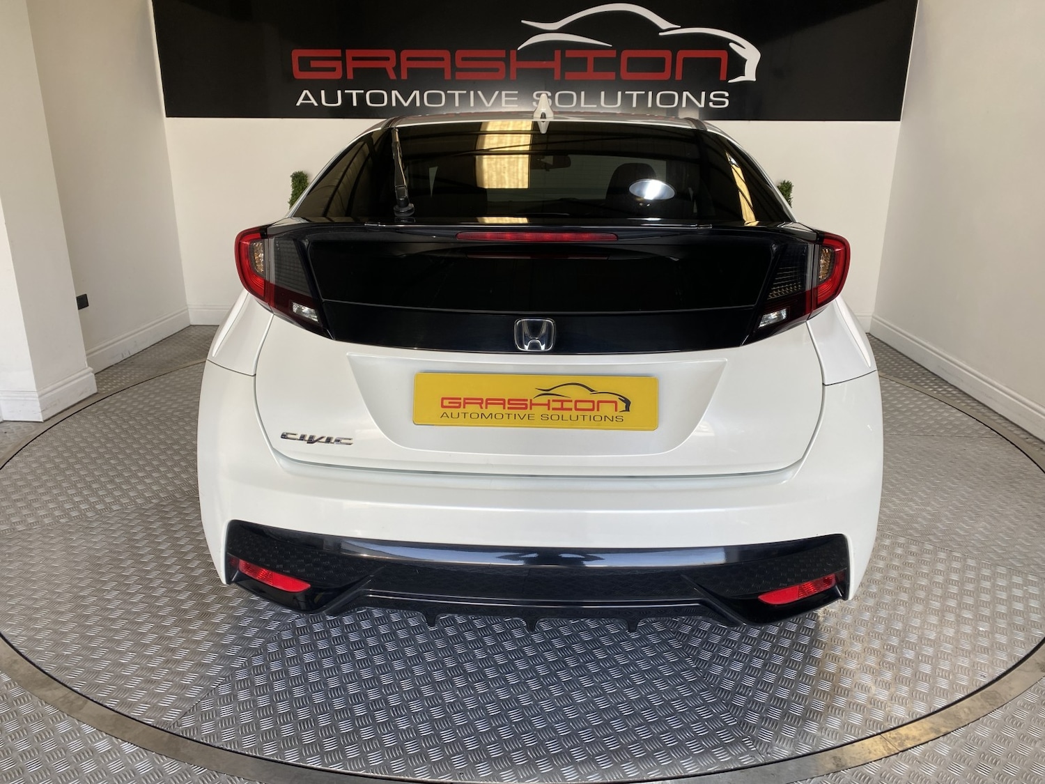 Used Honda Civic 2015 for sale - 78168741: Photo 10