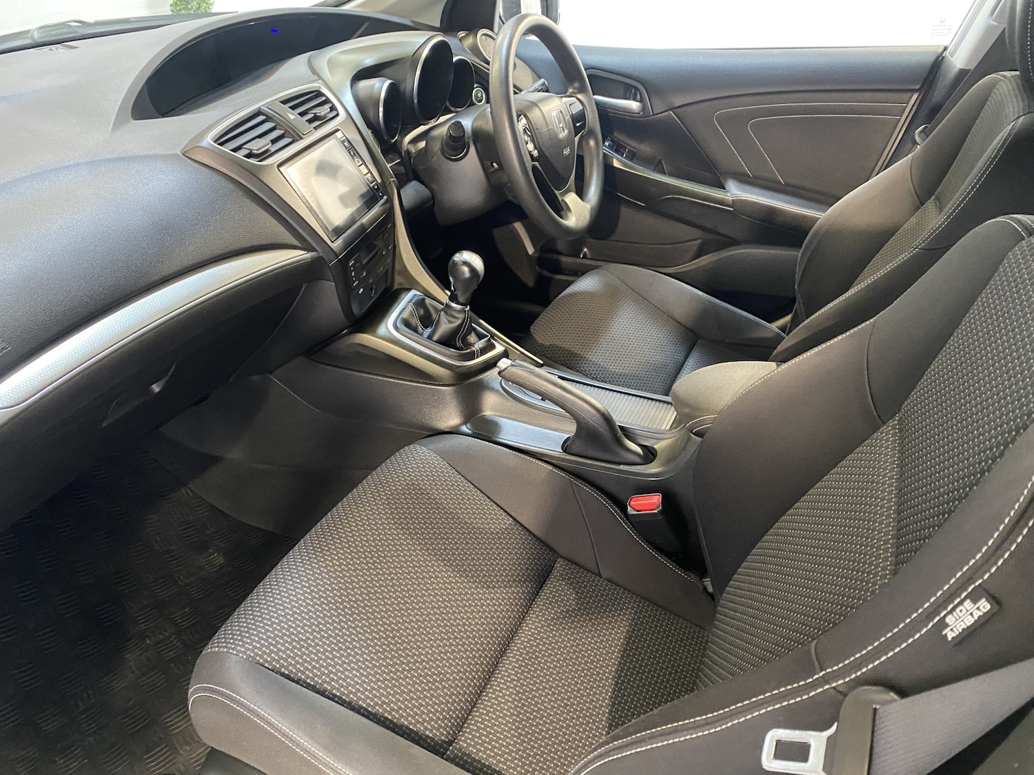 Used Honda Civic 2015 for sale - 78168741: Photo 17