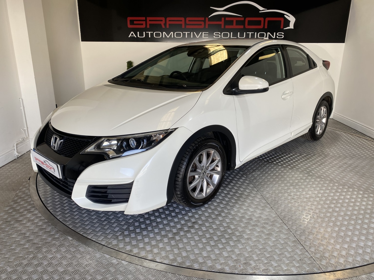 Used Honda Civic 2015 for sale - 78168741: Photo 4