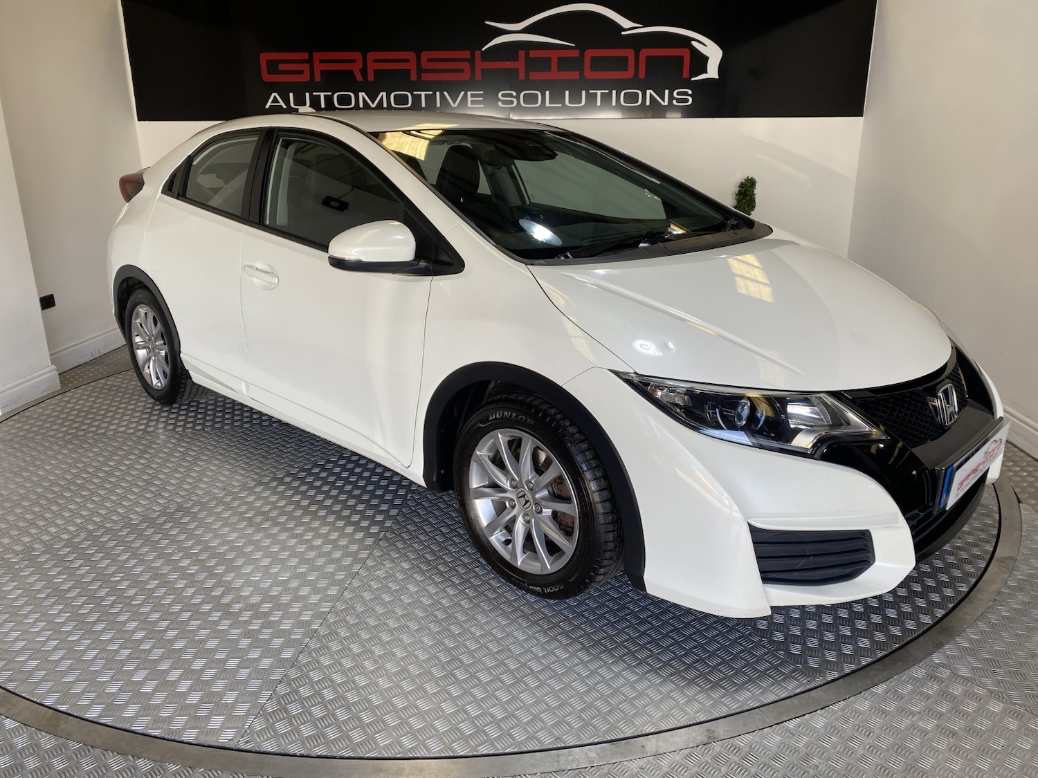 Used Honda Civic 2015 for sale - 78168741: Photo 40