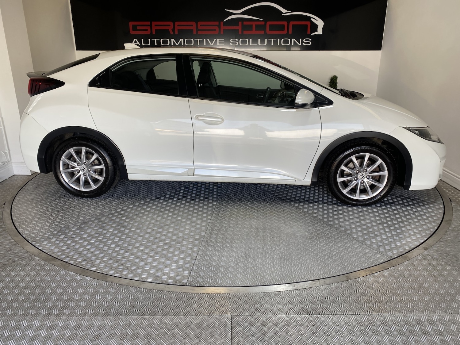 Used Honda Civic 2015 for sale - 78168741: Photo 5