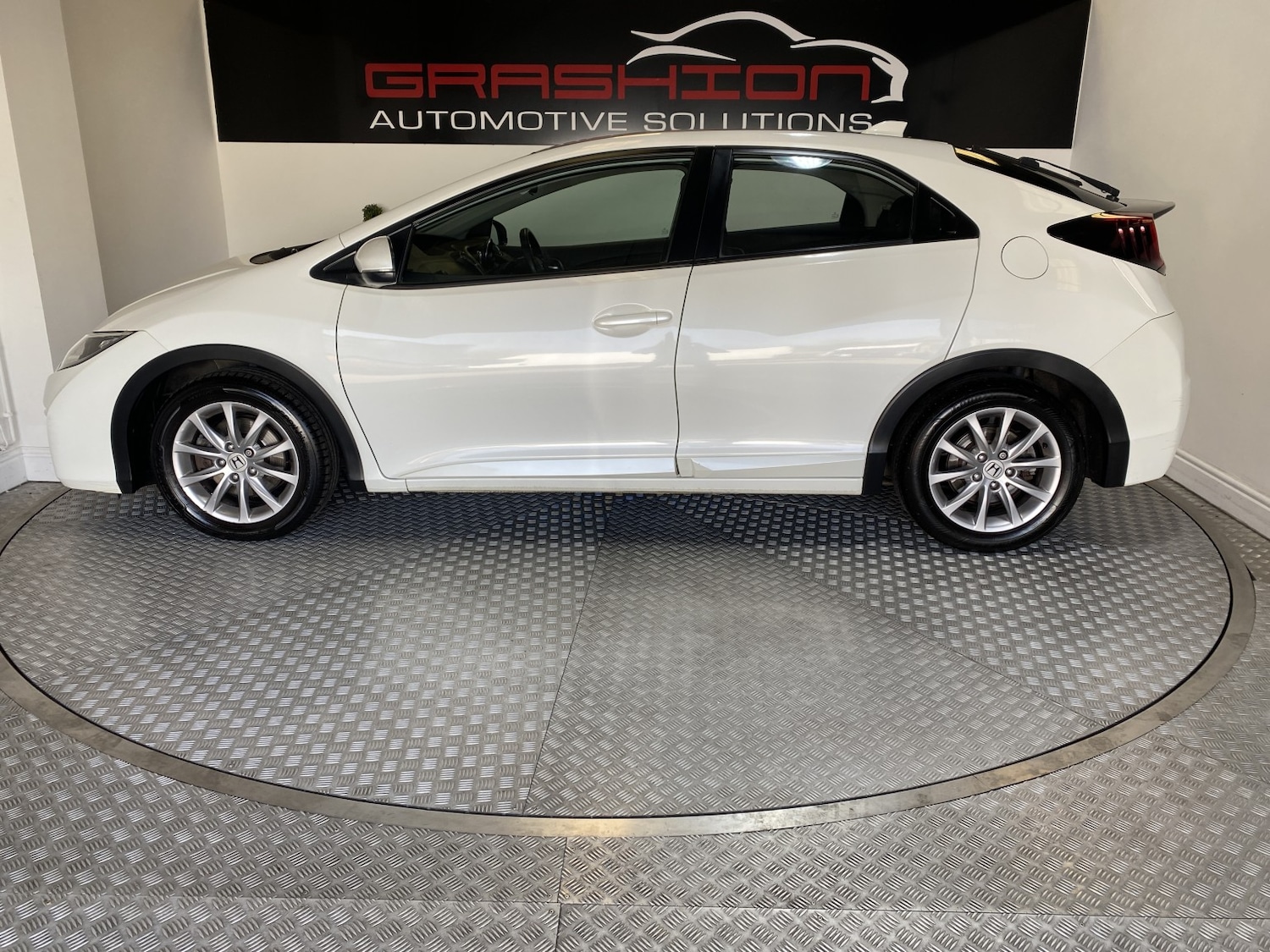 Used Honda Civic 2015 for sale - 78168741: Photo 9