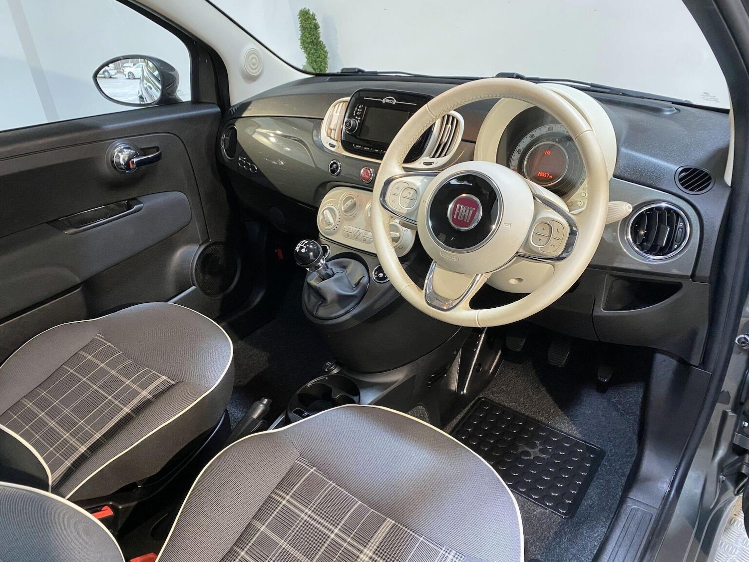 Used Fiat 500 2018 for sale - 77445566: Photo 9