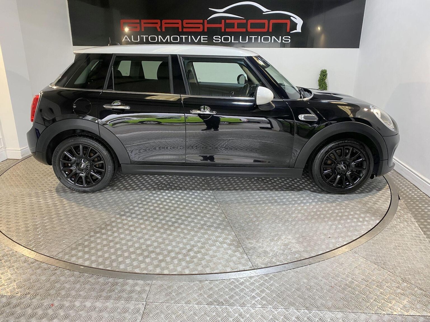 Used MINI Hatch 2015 for sale - 77701080: Photo 20