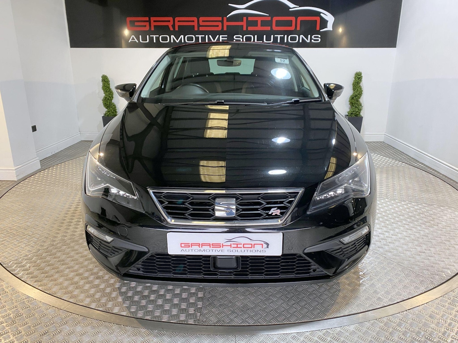 Used SEAT Leon 2019 for sale - 77548216: Photo 2