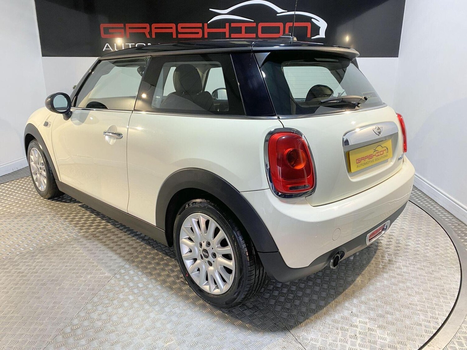 Used MINI Hatch 2015 for sale - 77445546: Photo 8